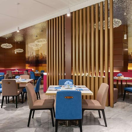 Novotel Guangzhou Baiyun Airport - Canton Fair Free Shuttle Bus & Official Registration Agency Zewnętrze zdjęcie