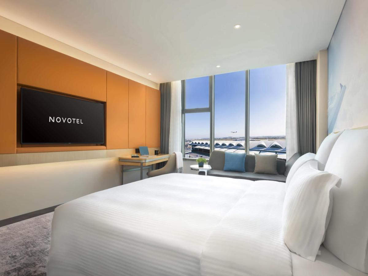 Novotel Guangzhou Baiyun Airport - Canton Fair Free Shuttle Bus & Official Registration Agency Zewnętrze zdjęcie