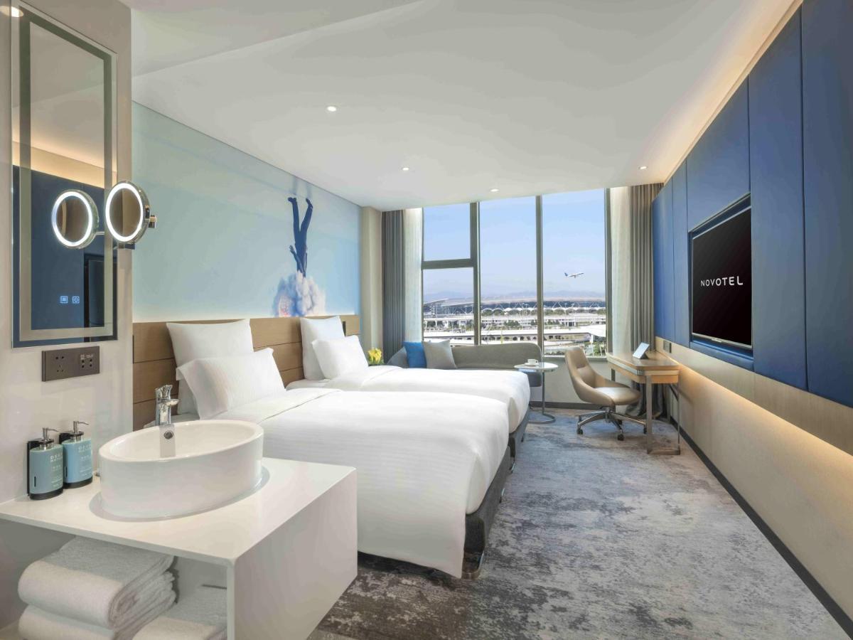Novotel Guangzhou Baiyun Airport - Canton Fair Free Shuttle Bus & Official Registration Agency Zewnętrze zdjęcie